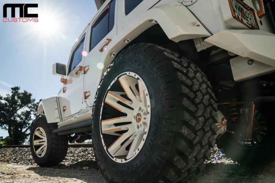 Колеса Jeep Wrangler Unlimited by MC Customs 2018 года  (фото 8 из 10)
